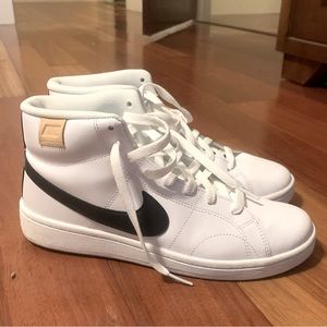 Nike Court Royale Men’s size 7